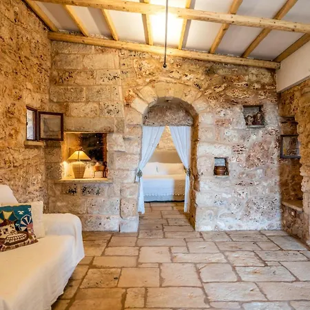 Farm stay Masseria Abbracciavento - Private Pool By Hdsalento